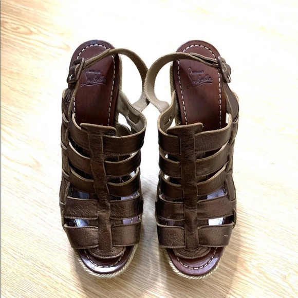 SOLD! THERES MORE STAY TUNE! Christian louboutin - Picture 2 of 7